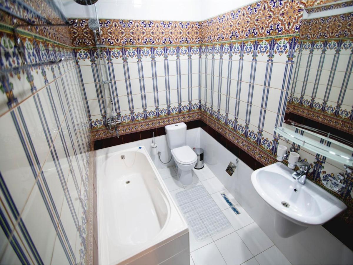 Labi Rud Hotel Premium Бухара Екстериор снимка