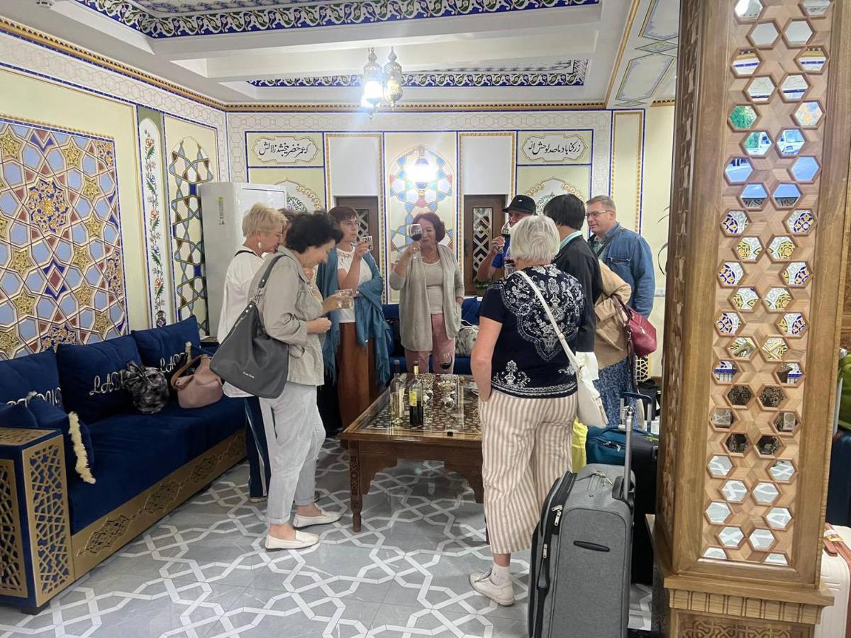 Labi Rud Hotel Premium Бухара Екстериор снимка